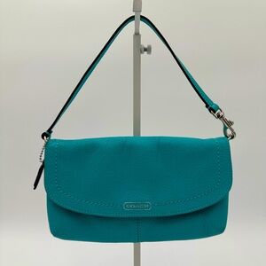 NWOT Coach Campbell Turquoise Leather Organizer Wristlet/Wallet/Clutch